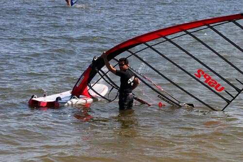 http://www.calema.com/forums/articles/beachstart/BS1A.jpg
