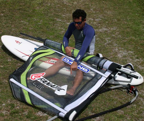 http://www.calema.com/forums/articles/selrescuelow/IMG_4470.jpg