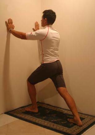 http://www.calema.com/forums/articles/stretching/stretch001.jpg